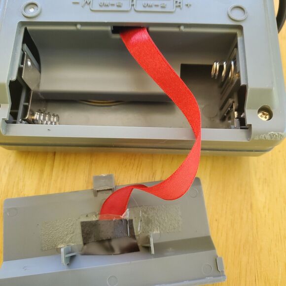 Schoolmate Slim Line Vintage Cassette Recorder Works Model HA-802 MPC-785 AC/DC - Picture 5 of 8